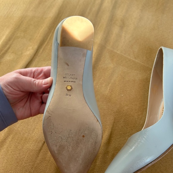 STUART WEITZMAN Light Gray Leather Pointy Toe 2.5” Chunky Heal Shoes - Picture 4 of 7